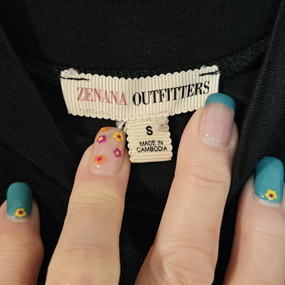 Zenana Outfitters Sleeveless Mock Turtleneck - Picture 2 of 6